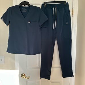 Figs scrubs